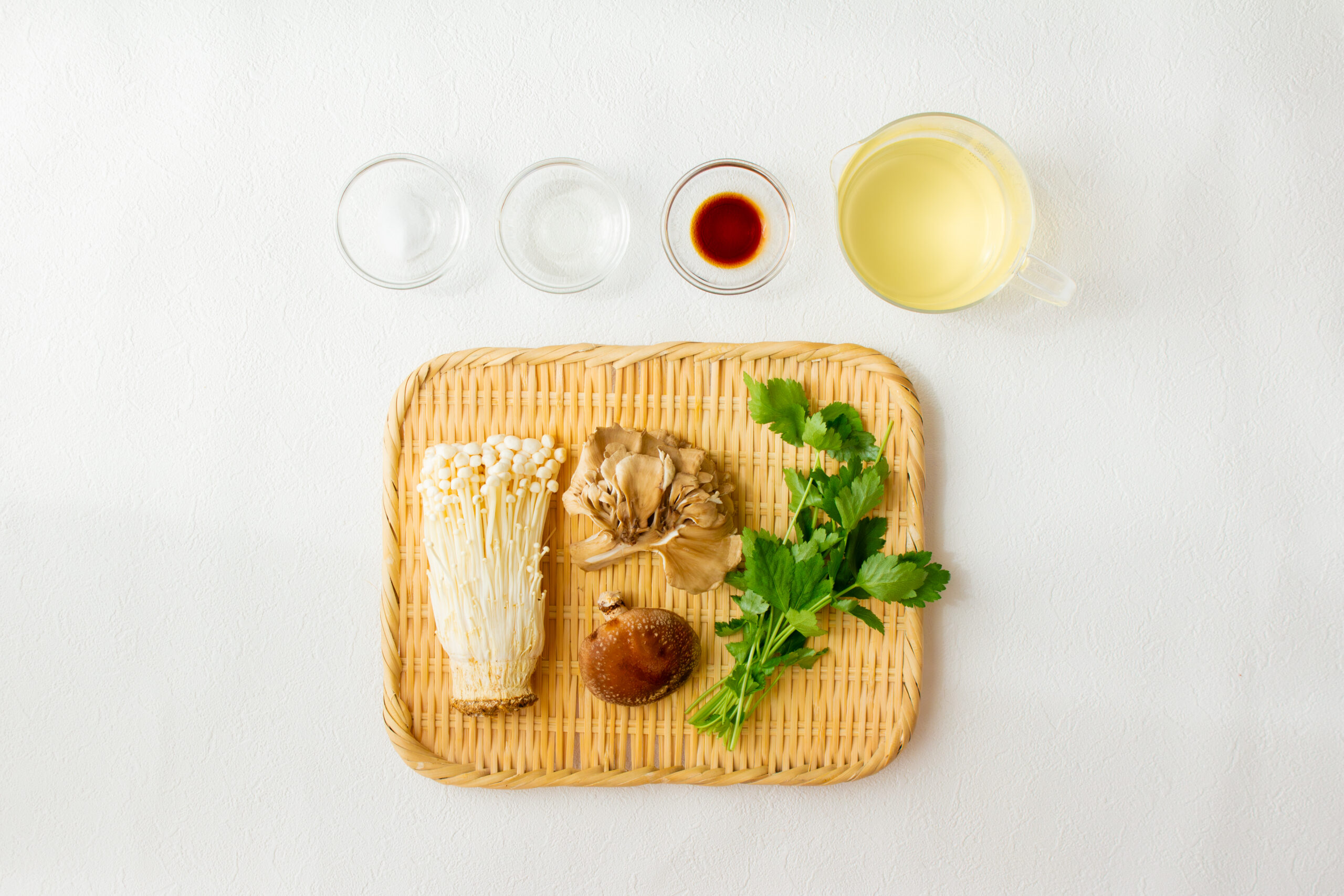 きのこのすまし汁の材料